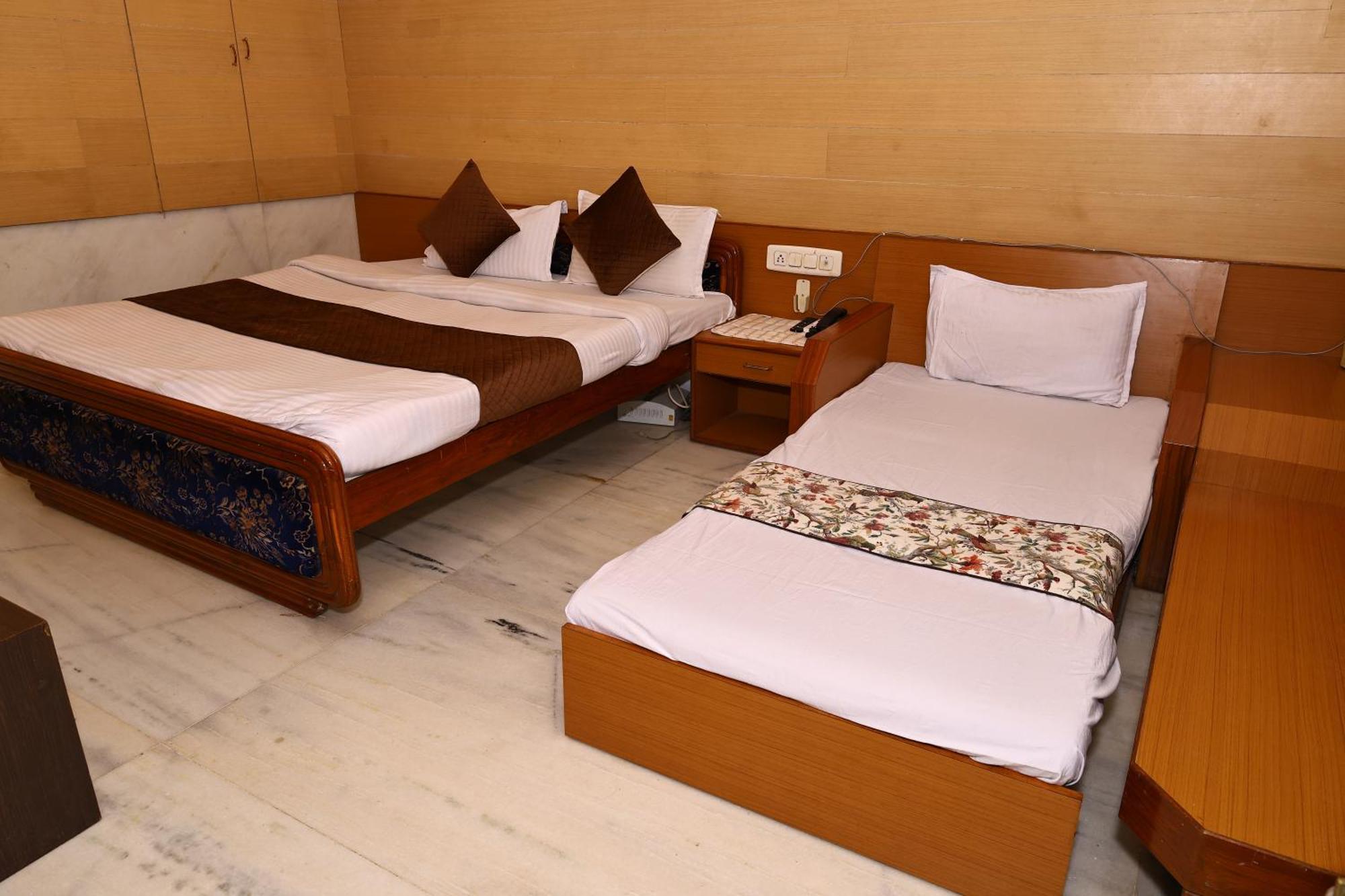 Hotel Suncity By Sharnam Nāthdwāra Exterior foto